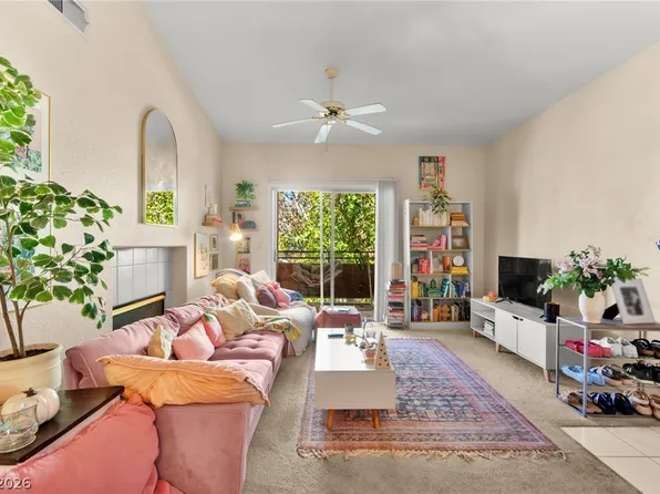 7628 Pacific Hills Ave Unit 204, Las Vegas, NV 89128