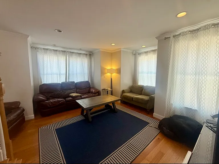 27 Antwerp St #2 — Photo 1