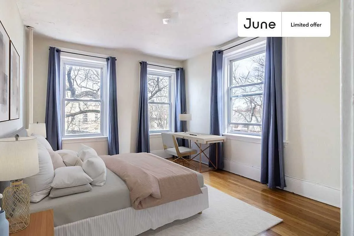 1 bed, $2,675 — Photo 1