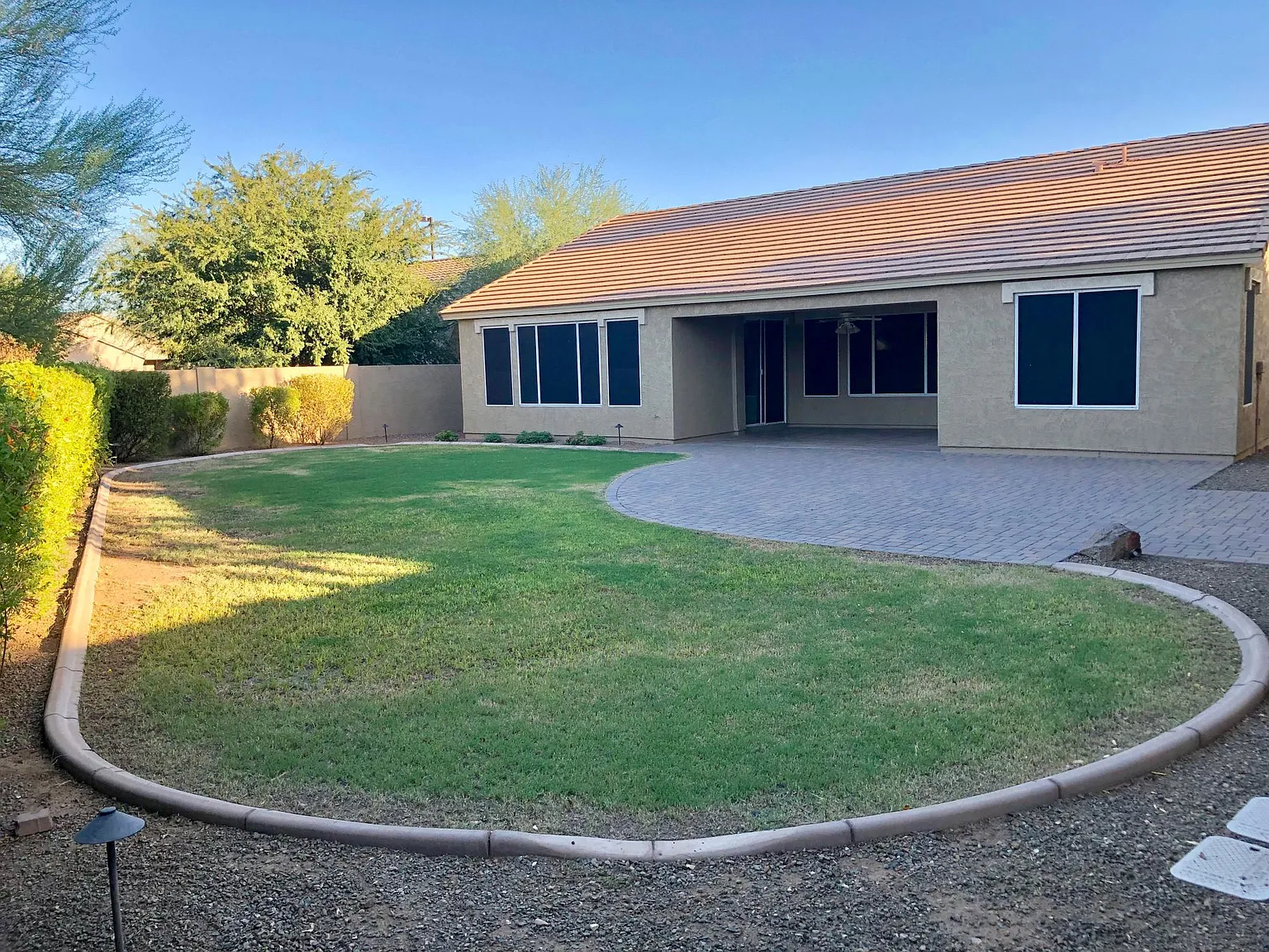 146 E Constitution Ct — Photo 3
