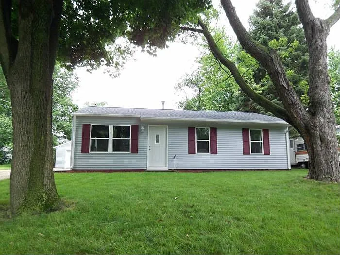 1509 Westfield Dr photo 1