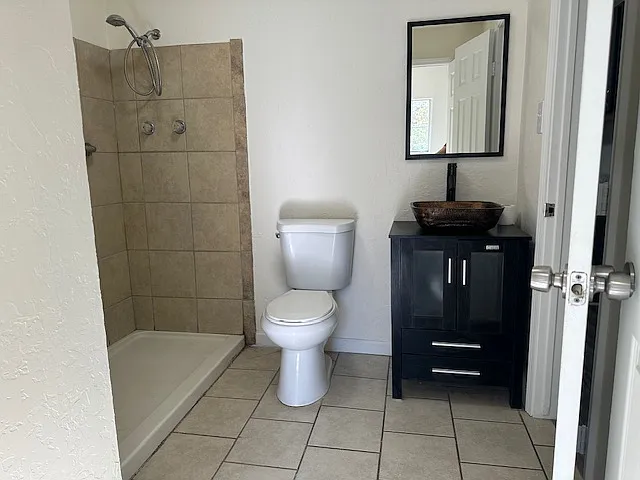 712 Walnut St — Photo 12