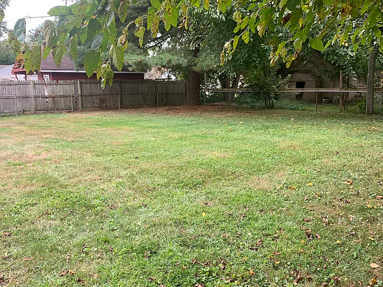2025 Northover Rd — Photo 5