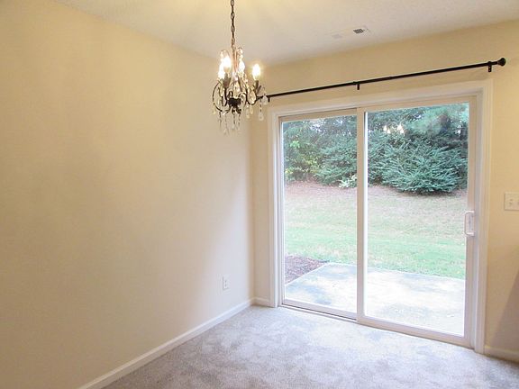 3rd image of 126 Mangum Cir