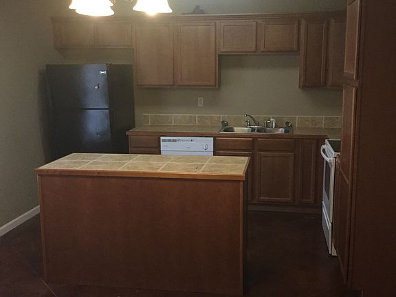 3rd image of 304 S Landry Dr #C