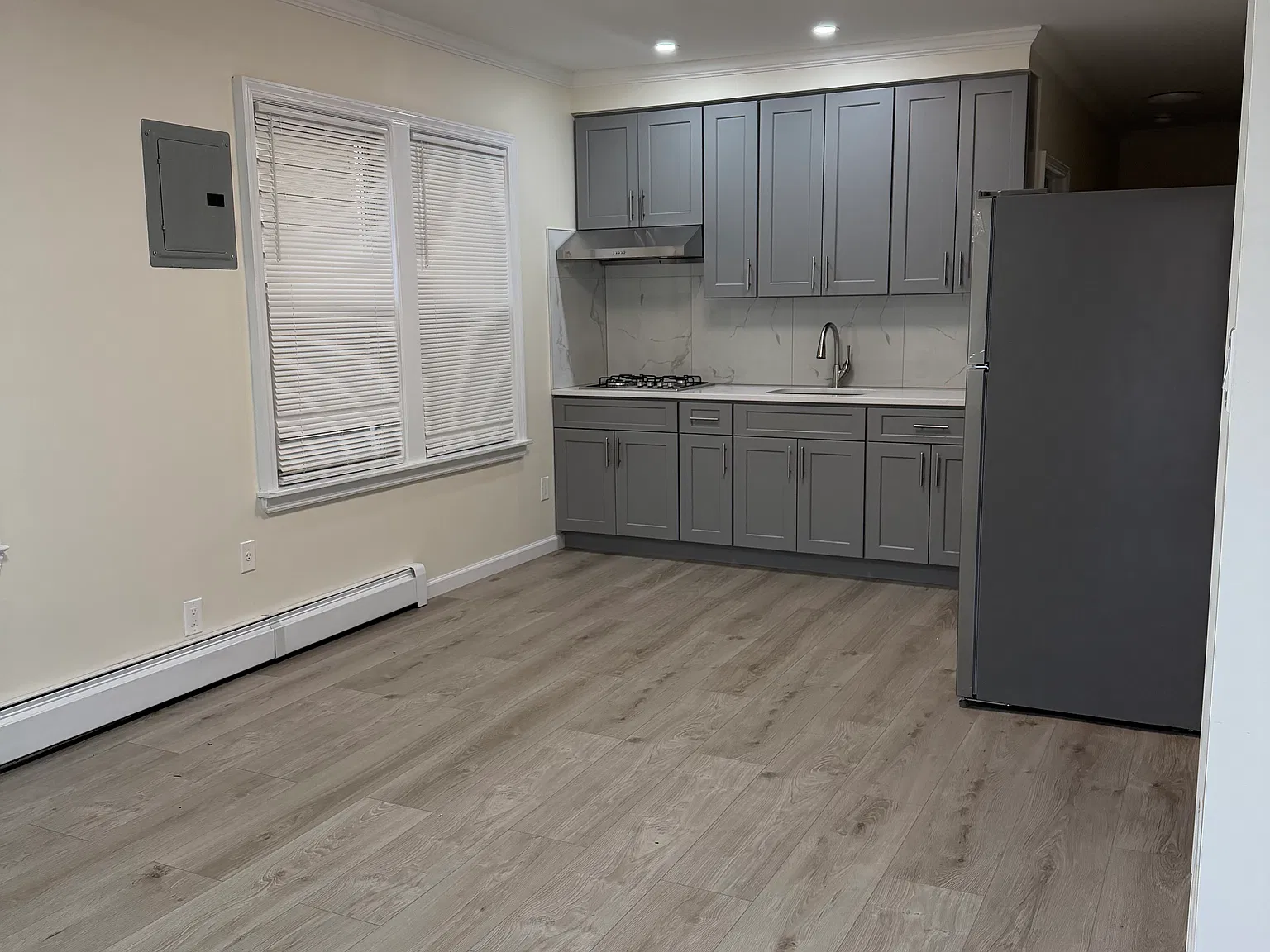 2 bed, $2,500 — Photo 4