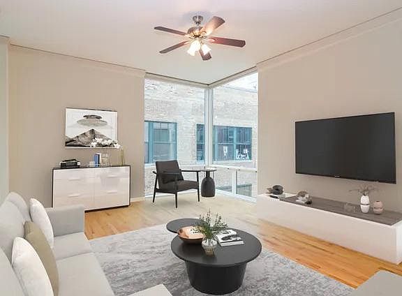 3rd image of 170 W Polk St APT 906
