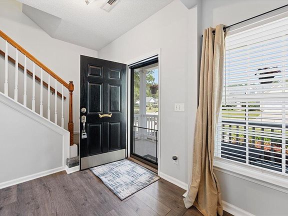 3rd image of 102 Cannonsmill Ln
