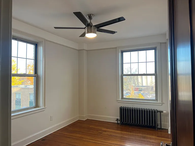 Mayflower Apartments — Photo 58