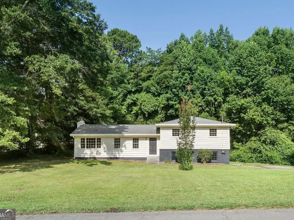 5525 Oak Grove Dr, Acworth, GA 30102