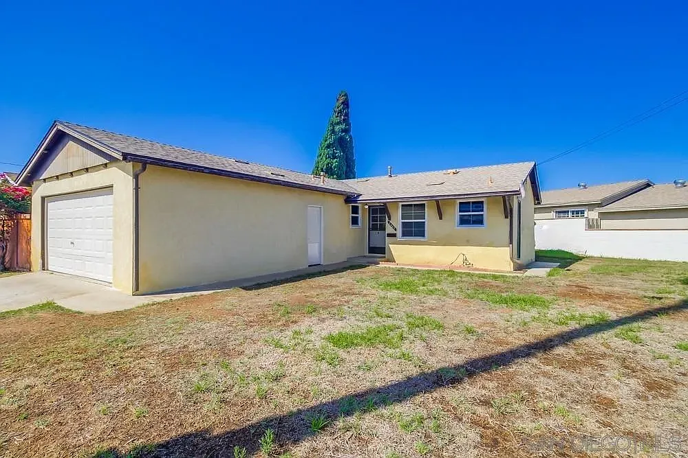3 bed, 1.0 bath, 1006 sqft, $3,800 — Photo 3