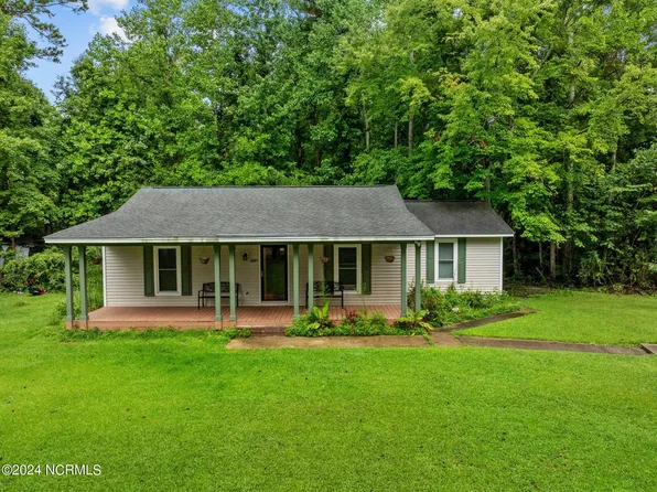 4207 Marsh Drive, New Bern, NC 28560
