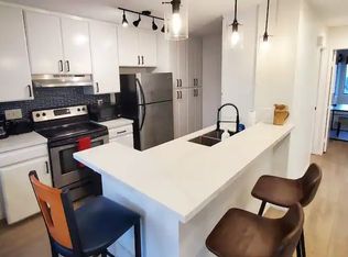 2138 Garnet Ave, San Diego, CA 92109