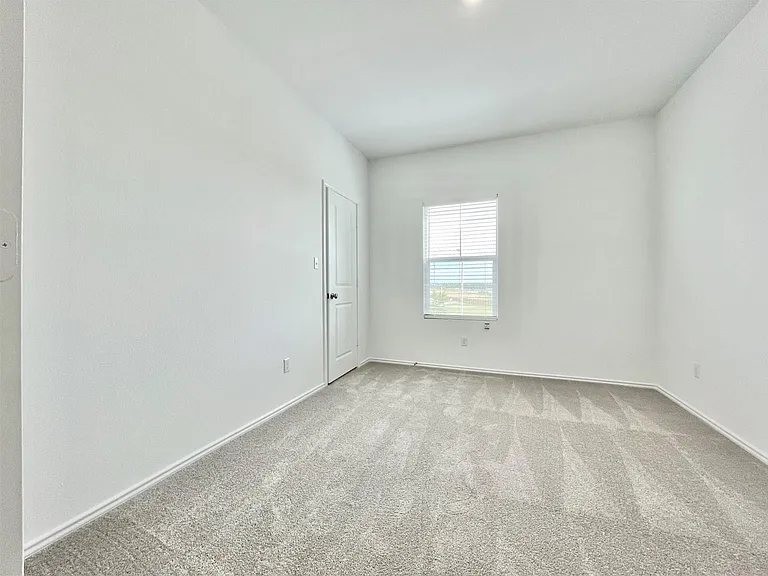 1517 Cobblecrest Ln — Photo 34