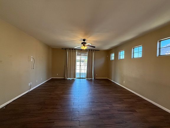 3rd image of 15964 W Yavapai St
