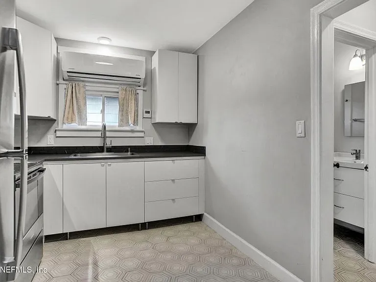 315 15th Ave N #1 — Photo 4