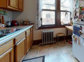 1319 Franklin Ave SE