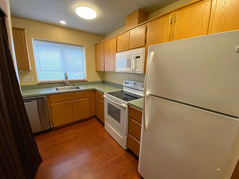 3110 NE 81st Ave — Photo 10