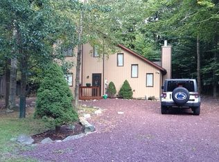 3503 Peak Dr, Tobyhanna, PA