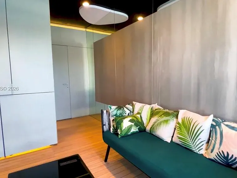 5255 Collins Ave #9E — Photo 37
