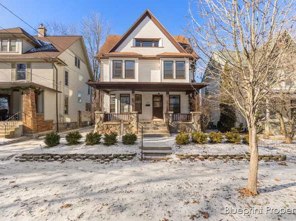 137 Auburn Ave SE, Grand Rapids, MI 49506