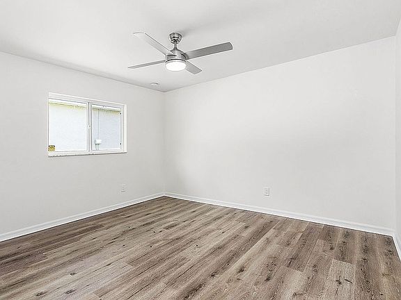 5th image of 2906 SW 29th Ave
