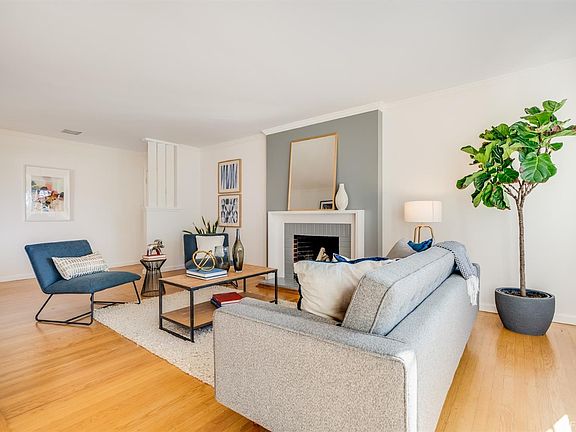 3rd image of 411 Panorama Dr