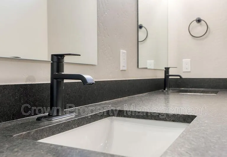 4032 Snowberry Ave — Photo 22