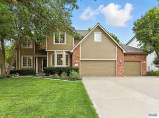 2330 S 183rd Cir, Omaha, NE 68130