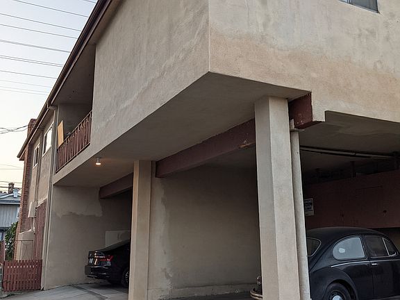 2nd image of 11512 Ohio Ave APT 5