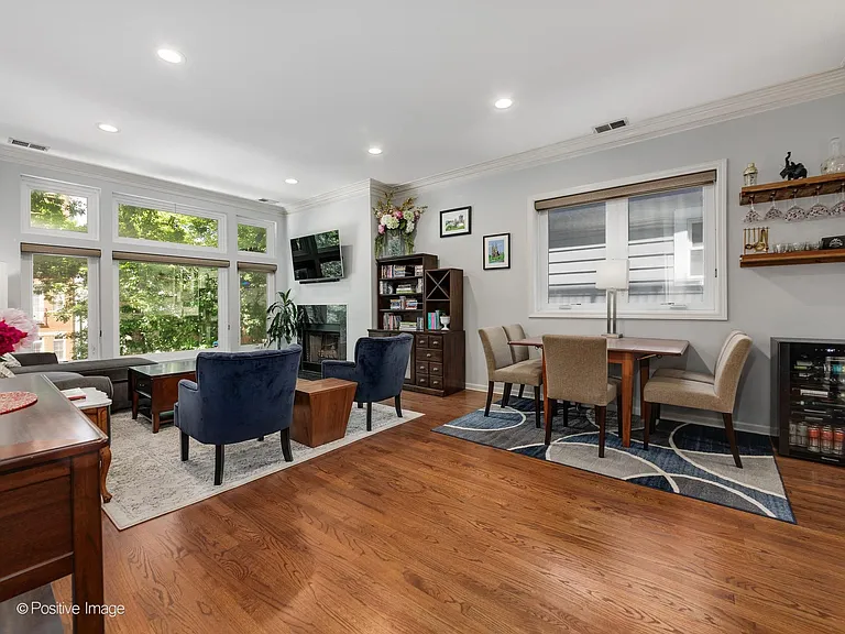 2735 N Kenmore Ave #2 — Photo 11