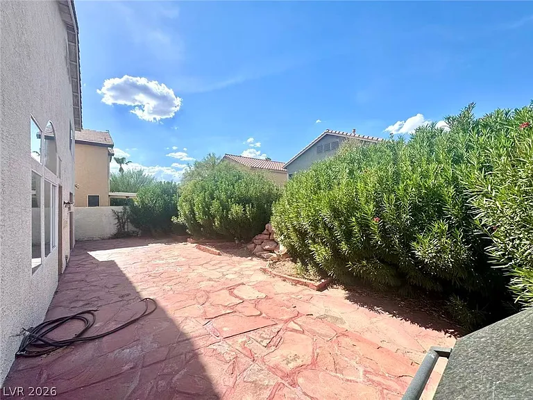 1904 Bocale Ct — Photo 31