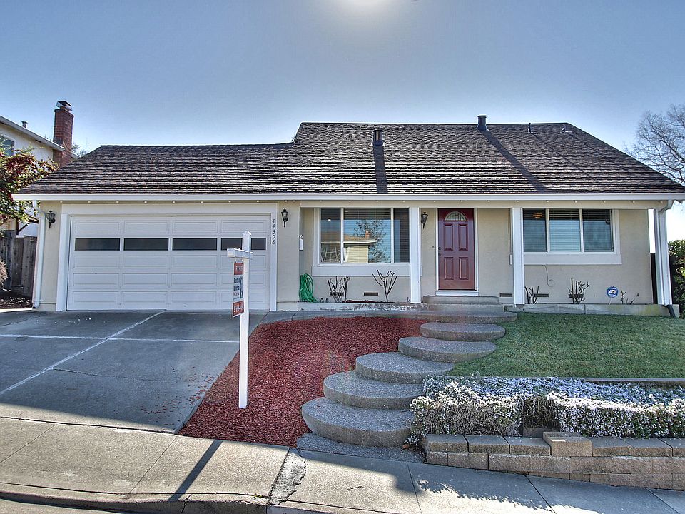 1st image of 44398 Camellia Dr