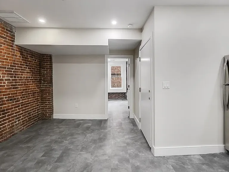 17 Sheafe St #5 — Photo 5