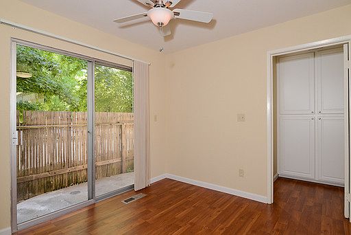 5th image of 17 Quay Ct APT 3