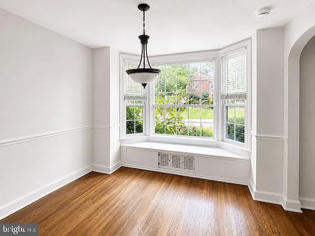 3 bed, 1800 sqft, $2,650 — Photo 4