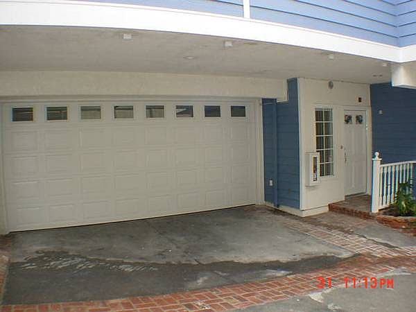 2nd image of 2404 Hadley Ln #A