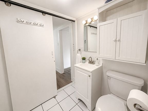 4th image of 6 6th St #2A