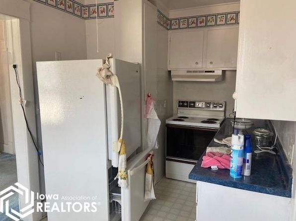 432 24th St SW, Mason City, IA 50401