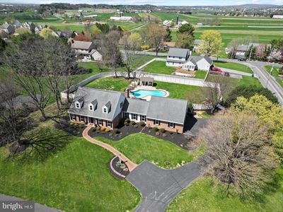 702 Buckwood Ln, Lititz, PA, 17543