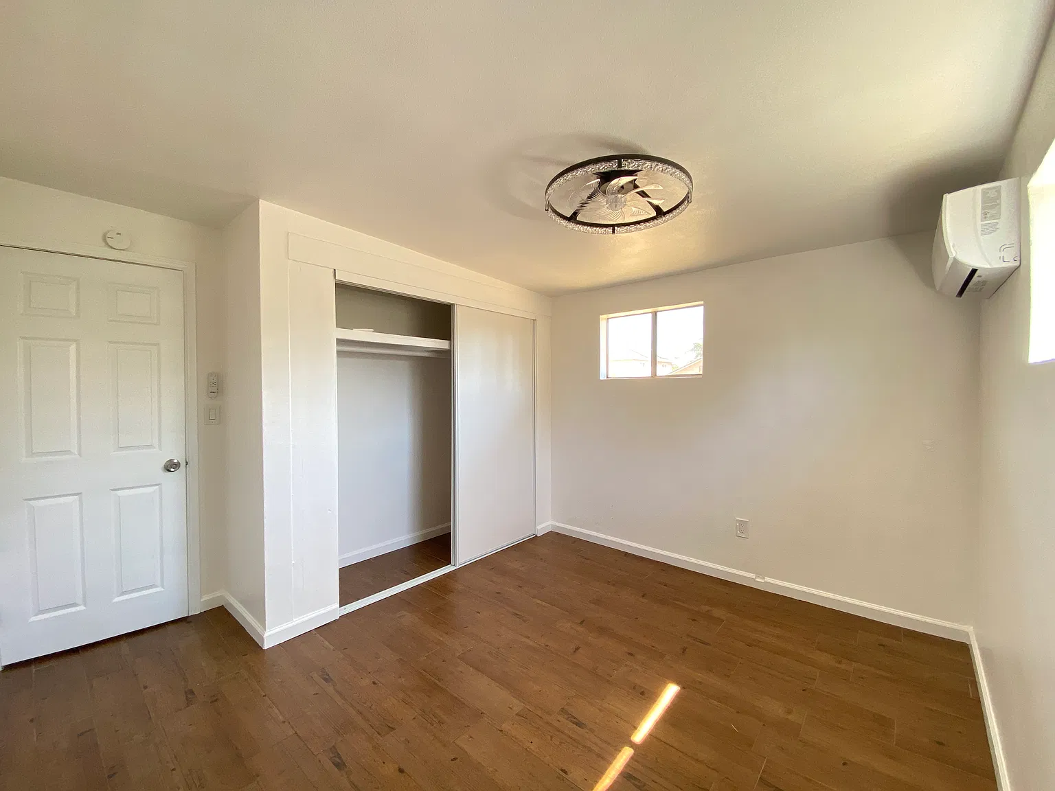 2 bed, 816 sqft, $1,900 — Photo 3