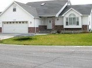 162 Lakeview Dr, Stansbury Park, UT 84074