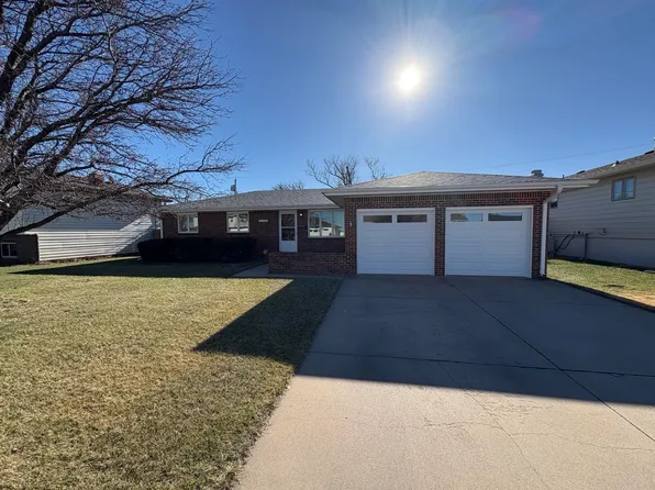 5505 Navajo Rd, Great Bend, KS 67530