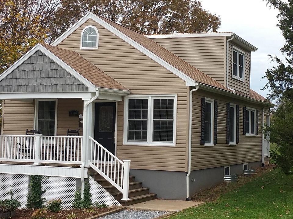 1st image of 2219 Autumn Dr