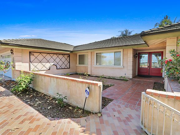 2nd image of 532 S Rancho Simi Dr