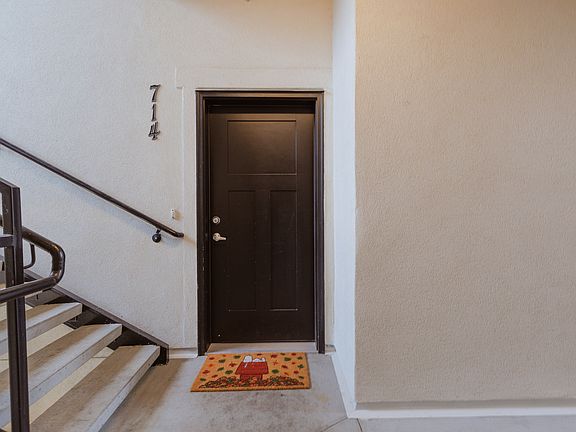 4th image of 714 N 380th St W