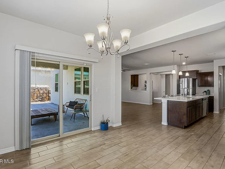 7509 Enchanted Park Dr — Photo 22