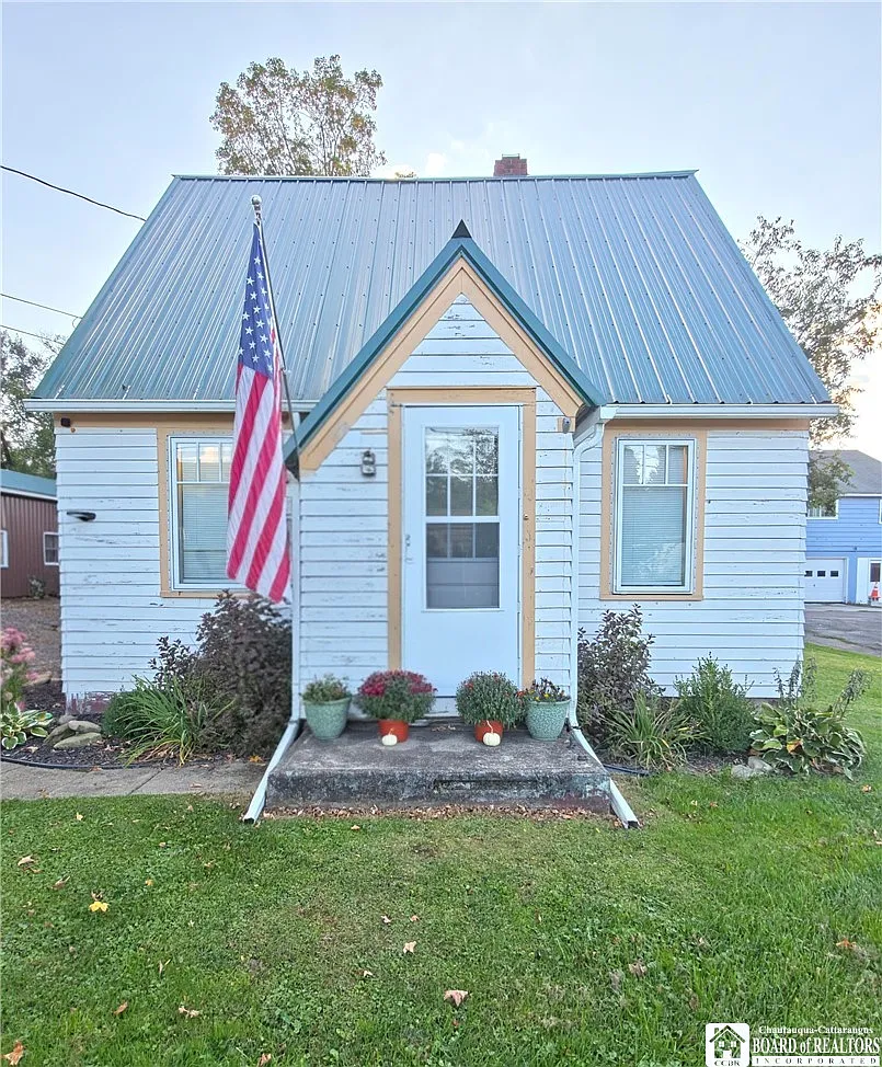2953 Truax Rd photo 1
