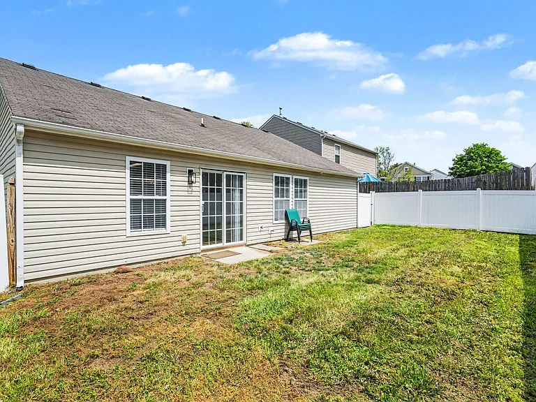 836 Chastain Ave — Photo 21