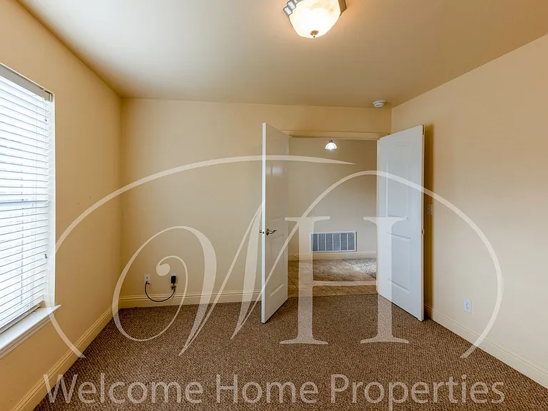 741 SE Magnoni Dr — Photo 18